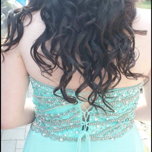 Prom dress - Picture 3 of 3